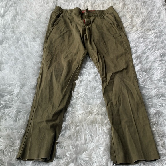 Under Armour Men’s Khaki Pants - Picture 1 of 4